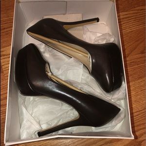 Nine West Dark Brown Heels / size 7.5
